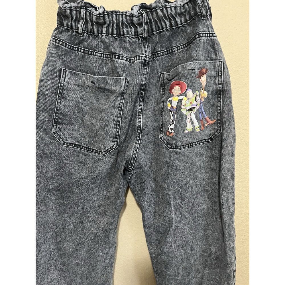 Zara Gray Acid-Wash Cropped Jeans with Toy Story Back Pocket